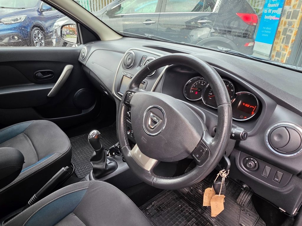 Used Dacia Sandero 2015 for sale - 77302569: Photo 43