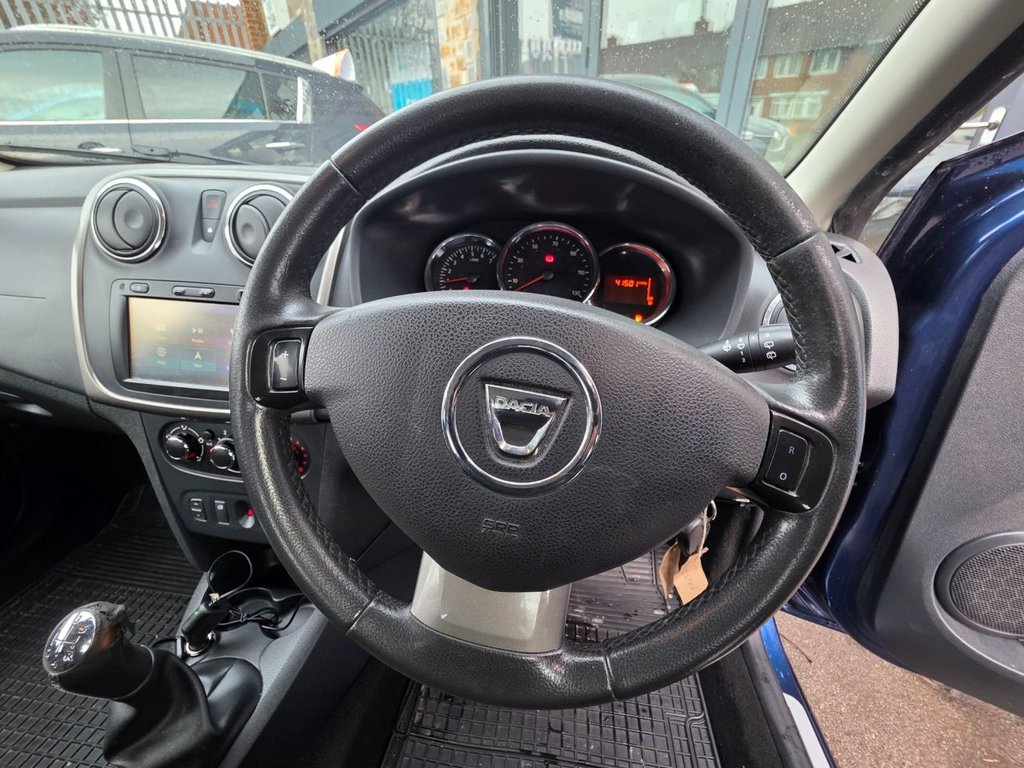 Used Dacia Sandero 2015 for sale - 77302569: Photo 44