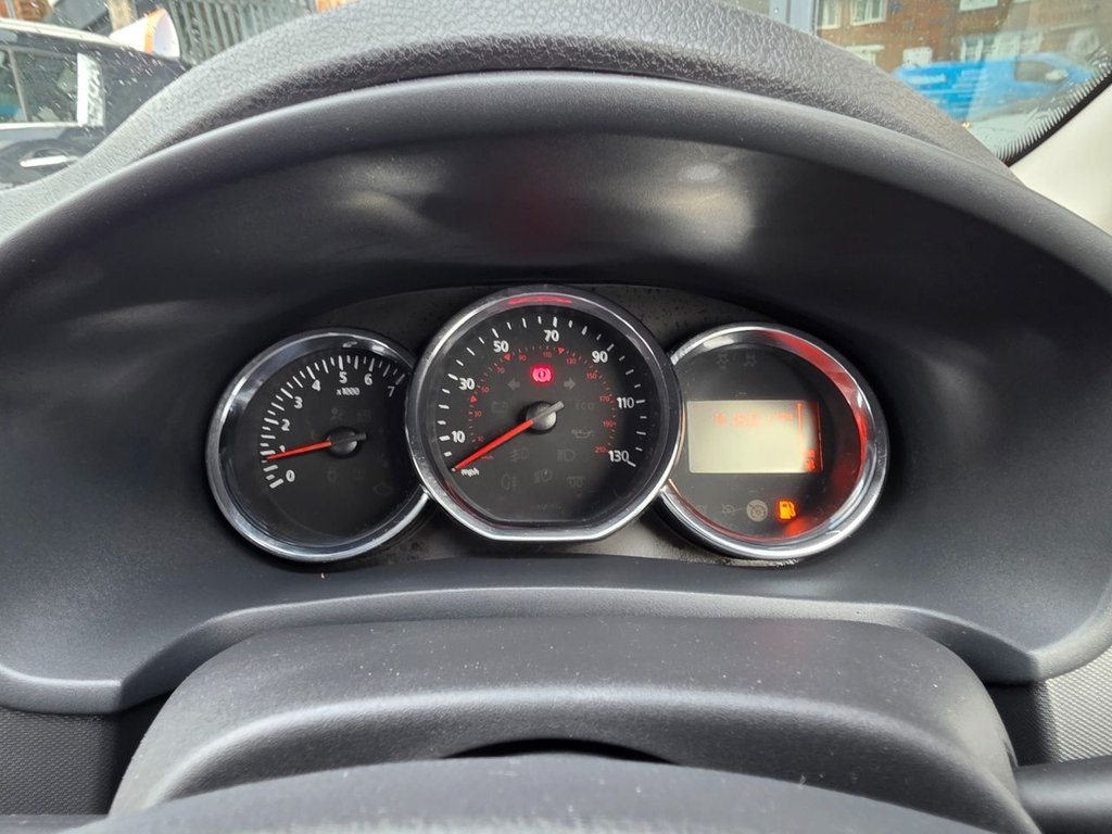 Used Dacia Sandero 2015 for sale - 77302569: Photo 48