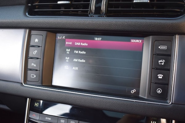 Used Jaguar XF 2018 for sale - 76105752: Photo 44