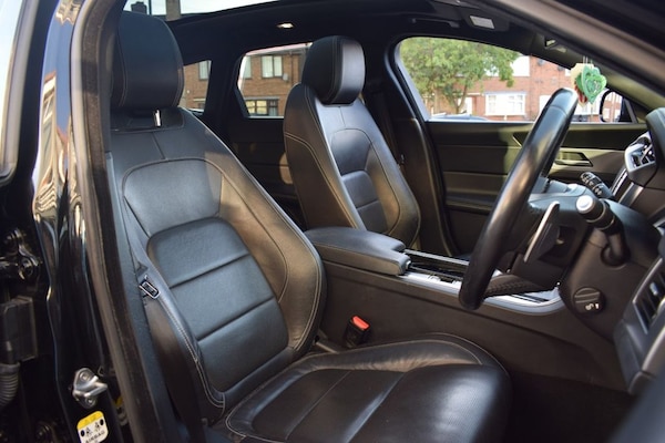 Used Jaguar XF 2018 for sale - 76105752: Photo 7
