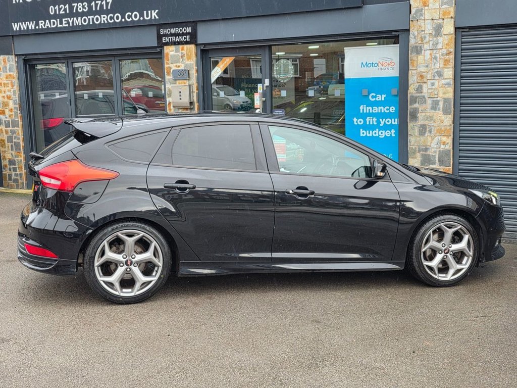 Used Ford Focus 2017 for sale - 77263875: Photo 11