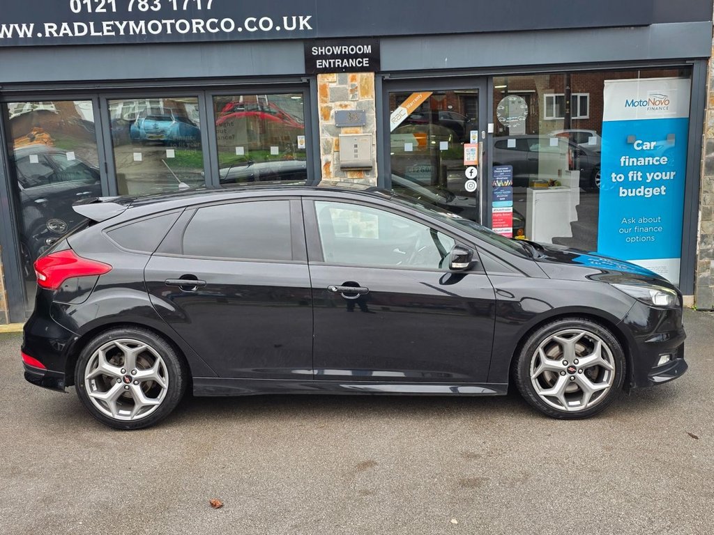 Used Ford Focus 2017 for sale - 77263875: Photo 16