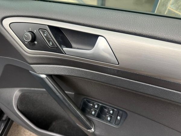 Used Volkswagen Golf 2015 for sale - 76216865: Photo 27