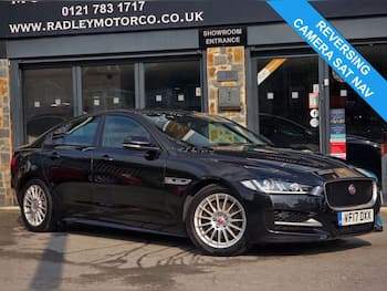 Used Jaguar XE 2017 for sale - 79498805: Photo