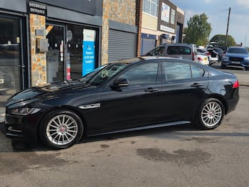 Used Jaguar XE 2017 for sale - 79498805: Photo