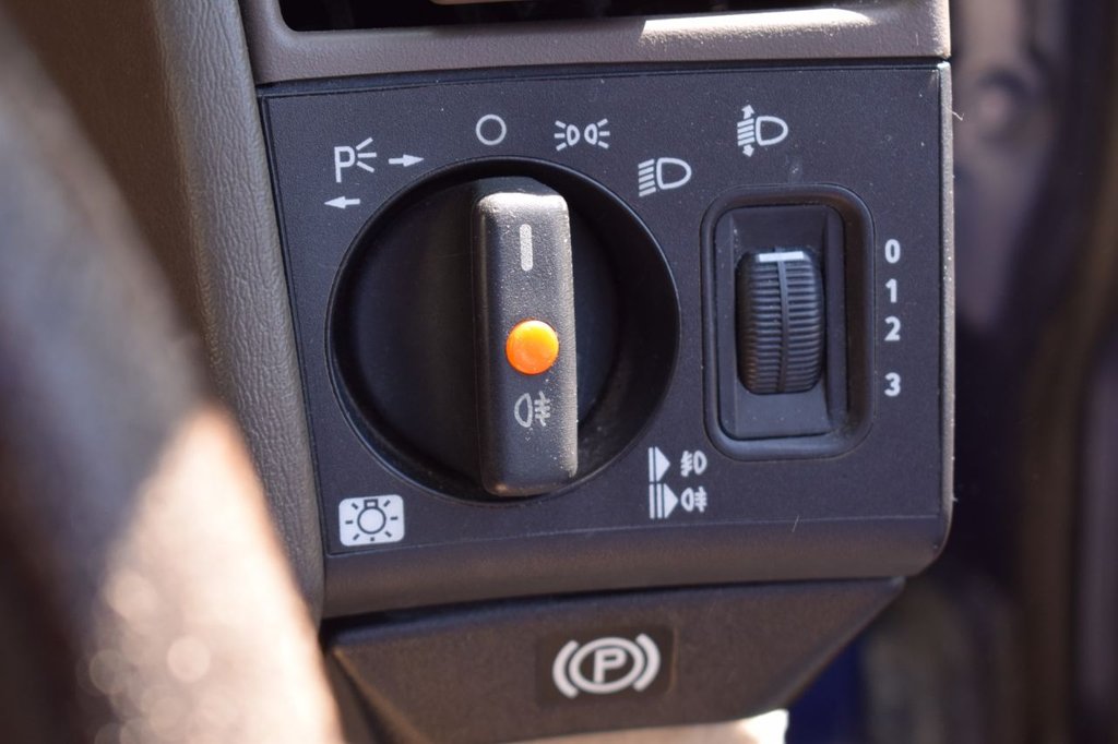 Used Mercedes-Benz SL 1996 for sale - 76068637: Photo 9