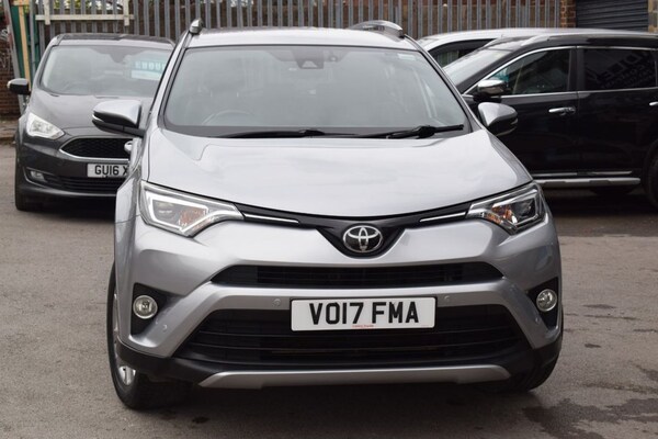 Used Toyota RAV4 2017 for sale - 74434646: Photo 15
