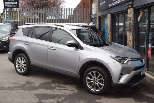 Used Toyota RAV4 2017 for sale - 74434646: Photo 19