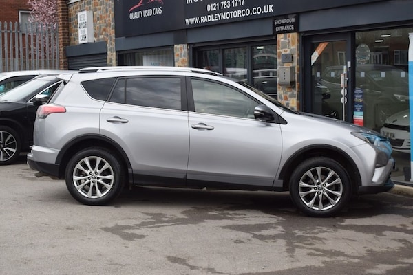 Used Toyota RAV4 2017 for sale - 74434646: Photo 23