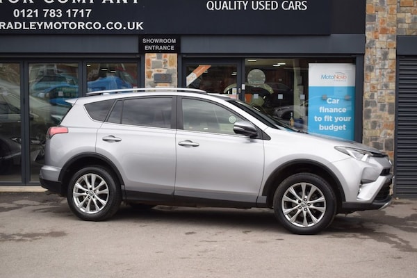 Used Toyota RAV4 2017 for sale - 74434646: Photo 28