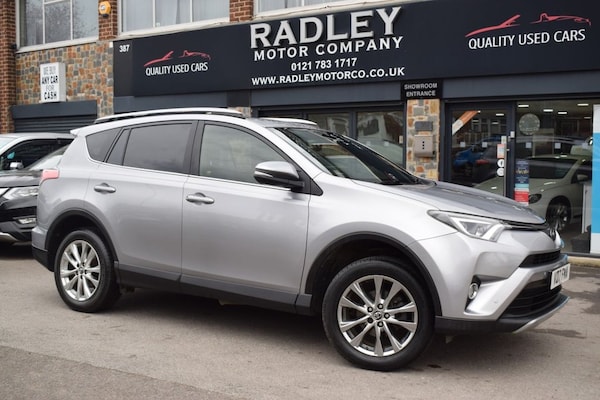 Used Toyota RAV4 2017 for sale - 74434646: Photo 3