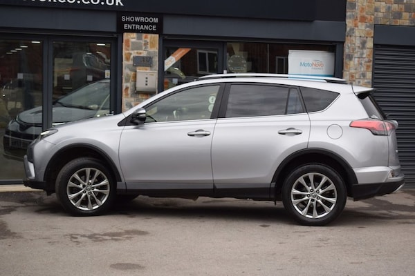 Used Toyota RAV4 2017 for sale - 74434646: Photo 41