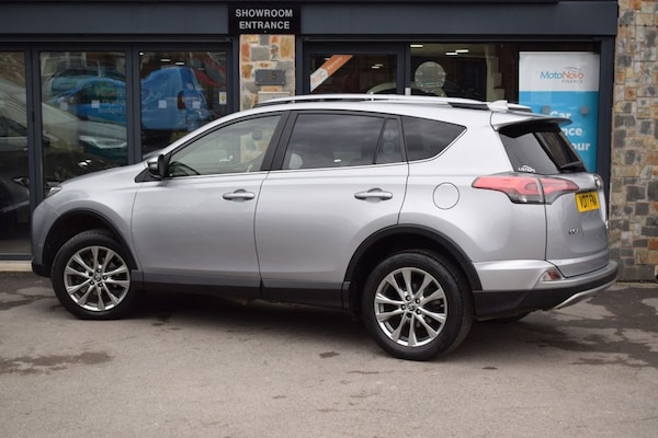 Used Toyota RAV4 2017 for sale - 74434646: Photo 44