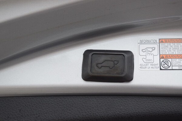 Used Toyota RAV4 2017 for sale - 74434646: Photo 47