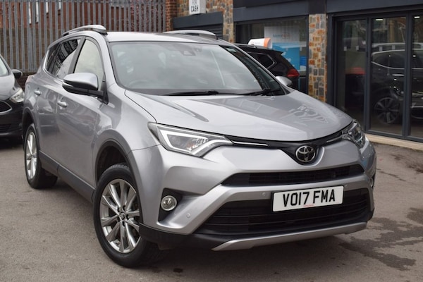 Used Toyota RAV4 2017 for sale - 74434646: Photo 9