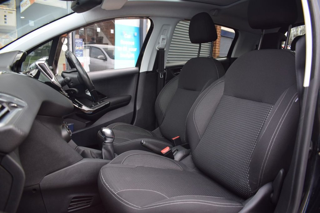 Used Peugeot 208 2018 for sale - 77436537: Photo 3