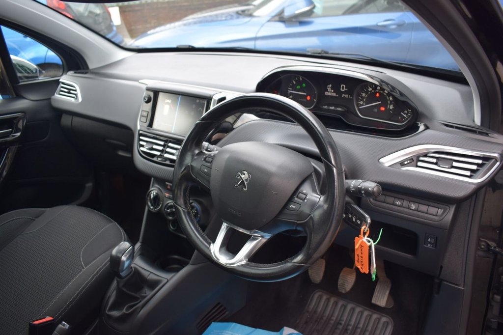 Used Peugeot 208 2018 for sale - 77436537: Photo 40