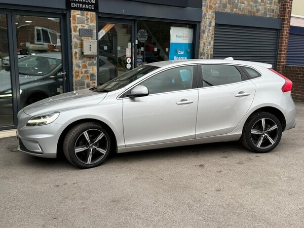 Used Volvo V40 2017 for sale - 74460422: Photo 17