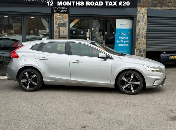 Used Volvo V40 2017 for sale - 74460422: Photo 1
