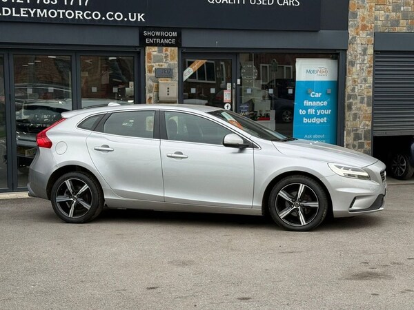 Used Volvo V40 2017 for sale - 74460422: Photo 26