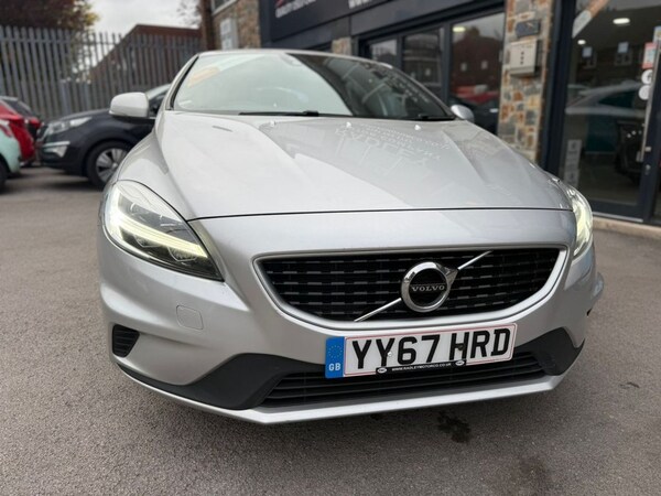 Used Volvo V40 2017 for sale - 74460422: Photo 32