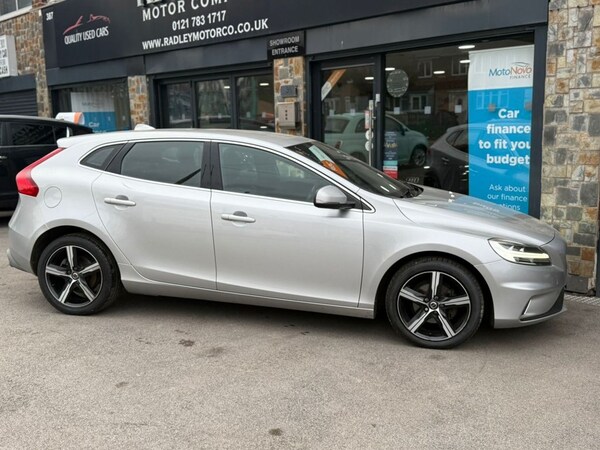 Used Volvo V40 2017 for sale - 74460422: Photo 39