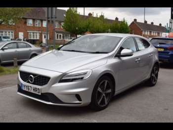 Used Volvo V40 2017 for sale - 74460422: Photo