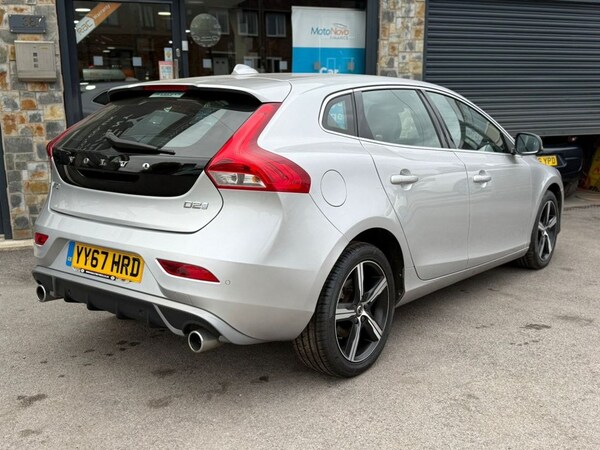 Used Volvo V40 2017 for sale - 74460422: Photo 8