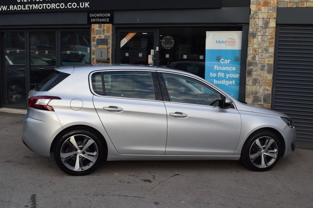 Used Peugeot 308 2017 for sale - 76106153: Photo 18