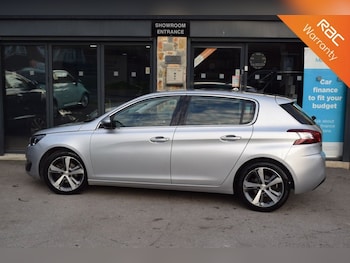 Used Peugeot 308 2017 for sale - 76106153: Photo 2