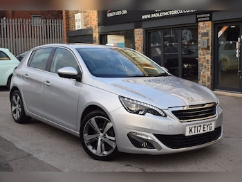 Used Peugeot 308 2017 for sale - 76106153: Photo 3