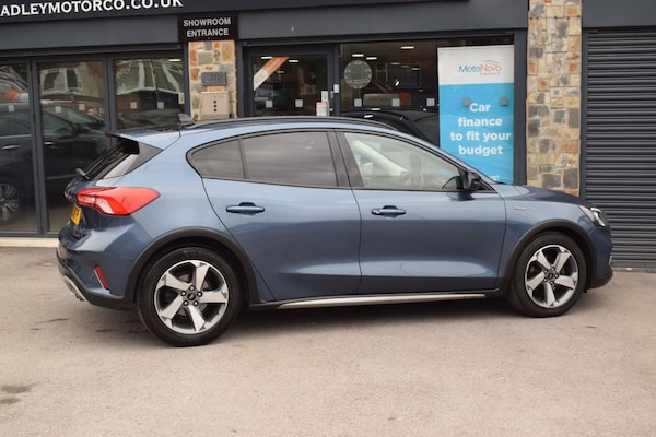 Used Ford Focus 2020 for sale - 76223330: Photo 25