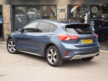 Used Ford Focus 2020 for sale - 76223330: Photo 2