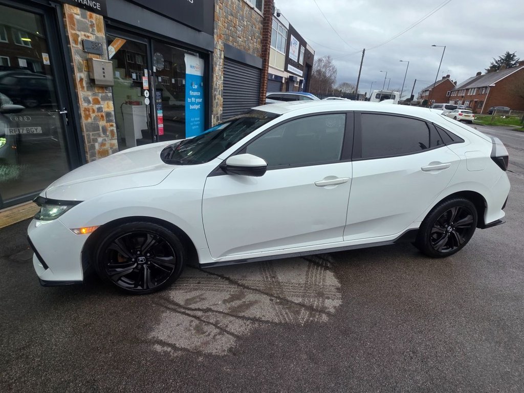 Used Honda Civic 2017 for sale - 77798310: Photo 18