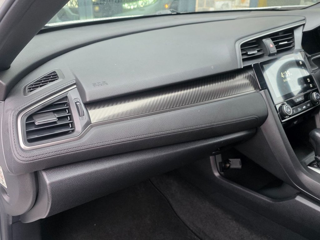 Used Honda Civic 2017 for sale - 77798310: Photo 32