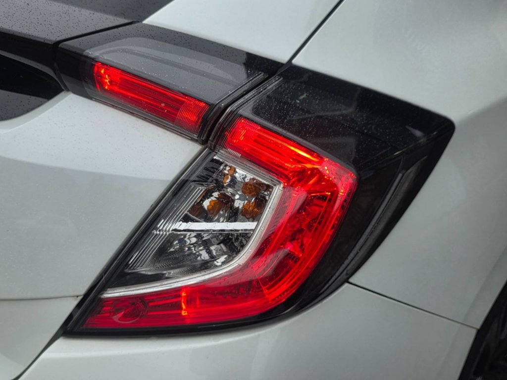 Used Honda Civic 2017 for sale - 77798310: Photo 43