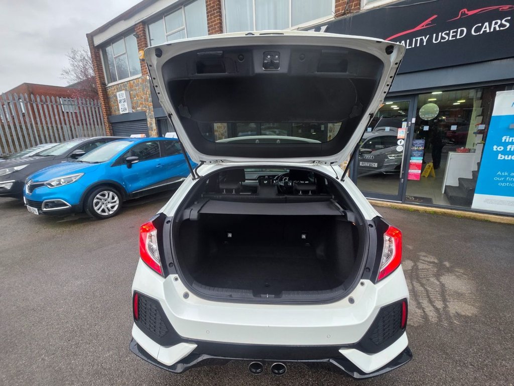 Used Honda Civic 2017 for sale - 77798310: Photo 50