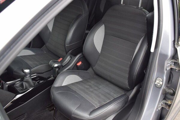 Used Peugeot 2008 2018 for sale - 75676007: Photo 14