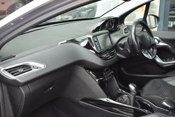 Used Peugeot 2008 2018 for sale - 75676007: Photo 46