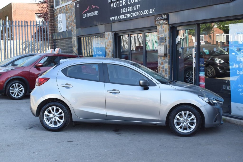 Used Mazda Mazda2 2017 for sale - 76173276: Photo 5