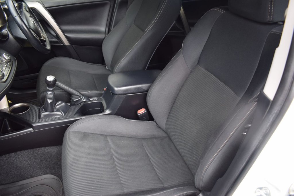 Used Toyota RAV4 2014 for sale - 75929628: Photo 9