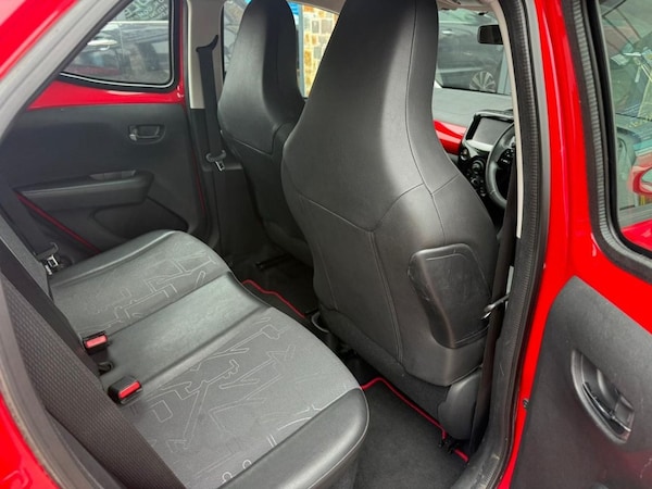 Used Toyota AYGO 2014 for sale - 76297037: Photo 25