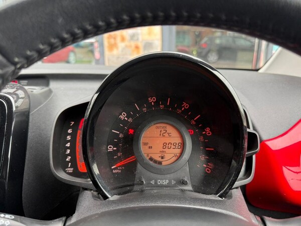 Used Toyota AYGO 2014 for sale - 76297037: Photo 33