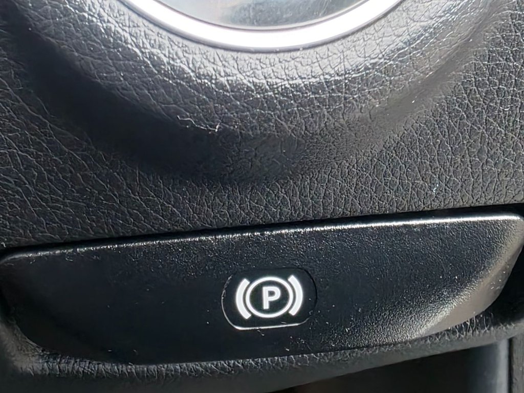 Used Mercedes-Benz E Class 2016 for sale - 77983039: Photo 38