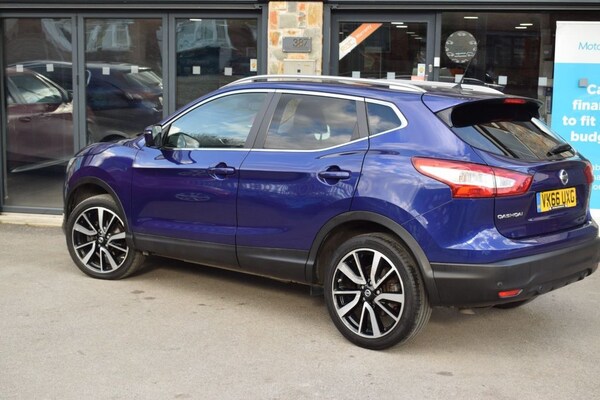 Used Nissan Qashqai 2016 for sale - 74410754: Photo 2