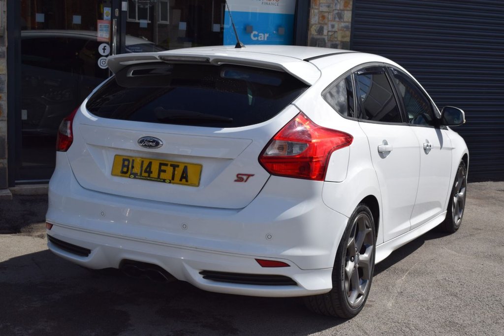 Used Ford Focus 2014 for sale - 76927579: Photo 14