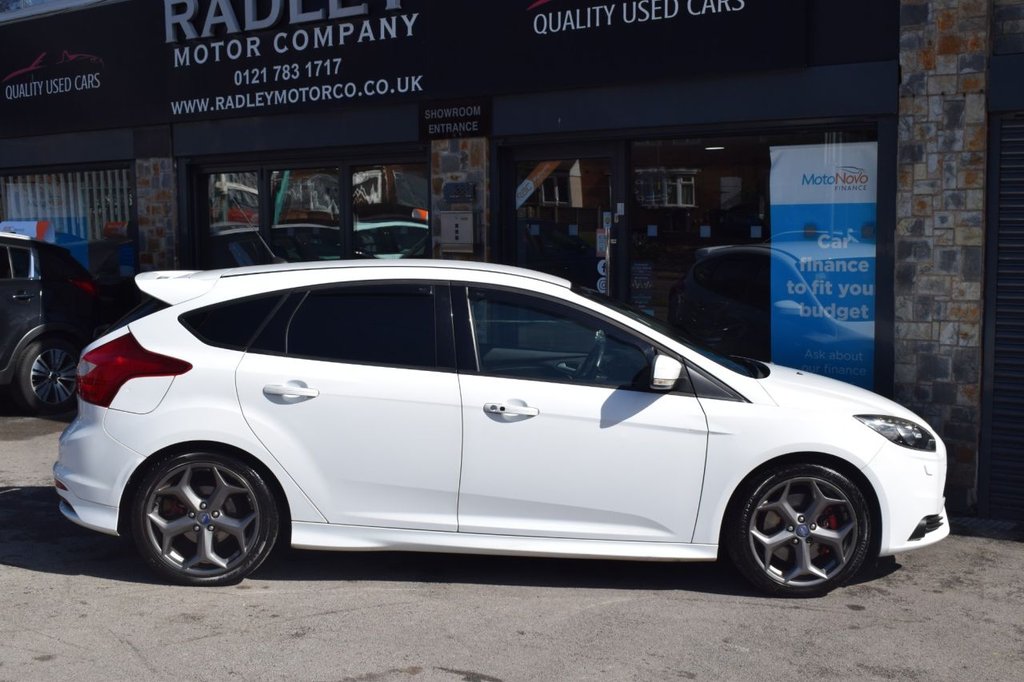 Used Ford Focus 2014 for sale - 76927579: Photo 3