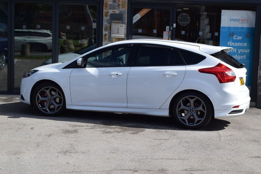 Used Ford Focus 2014 for sale - 76927579: Photo 44