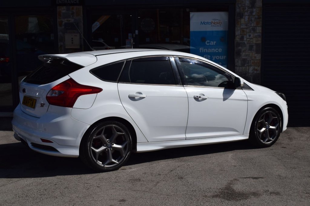 Used Ford Focus 2014 for sale - 76927579: Photo 9